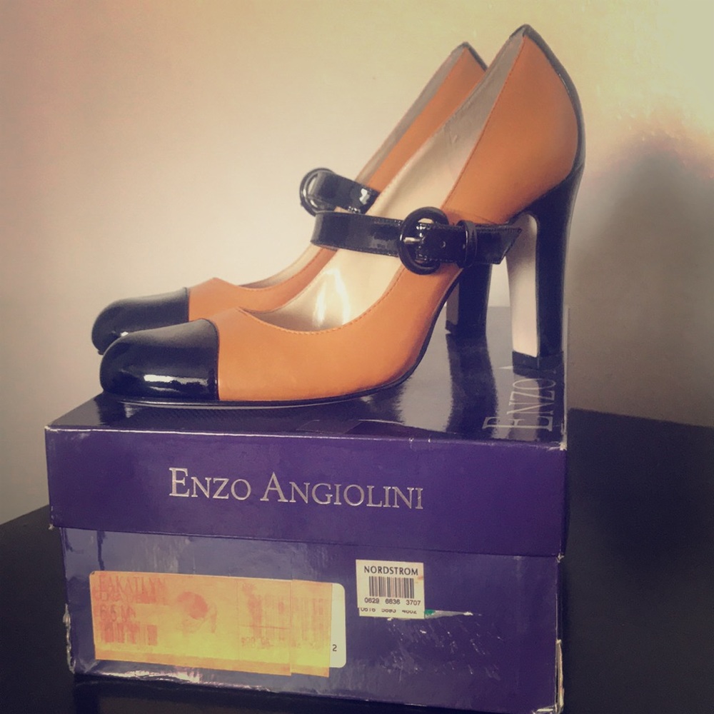 👠Enzo Angiolini two tone pump 👠